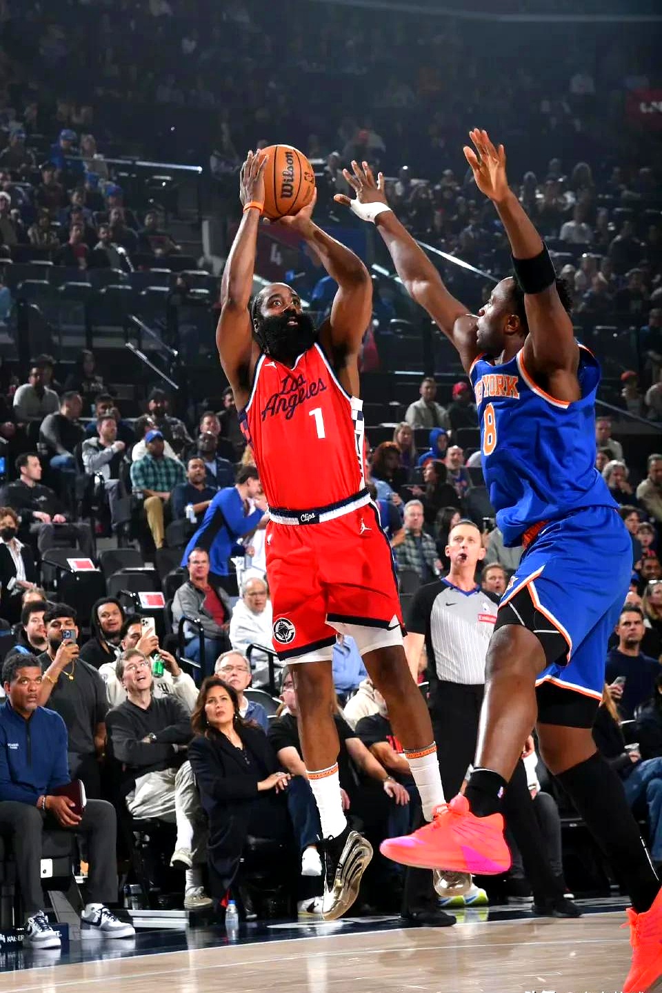 包含哈登在德国队比赛中赛况扑朔迷离,精彩发挥引发热议!的词条雷速体育入口