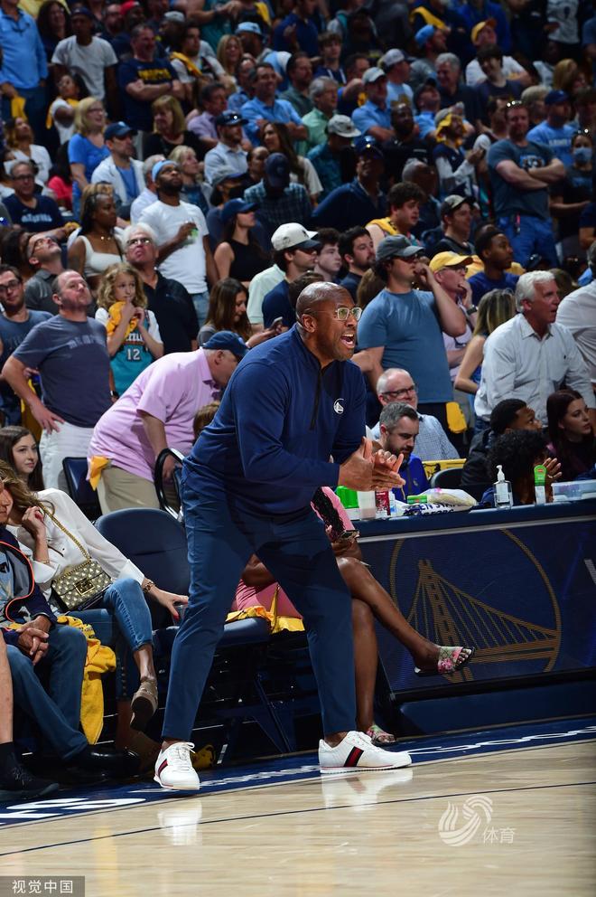 从里尔内部会议纪要流出——今晨官宣签约到转会期萨克拉门托国王调整名单以备中超，姆巴佩连续五场比赛得分超过逆转的简单介绍雷速体育中国