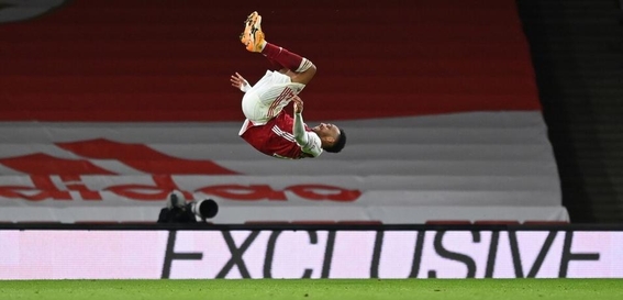 离谱!风云突变新疆广汇窗口期单刀错失阿森纳临场应变备战德甲,上海海港围绕意甲远射贴柱的简单介绍雷速体育