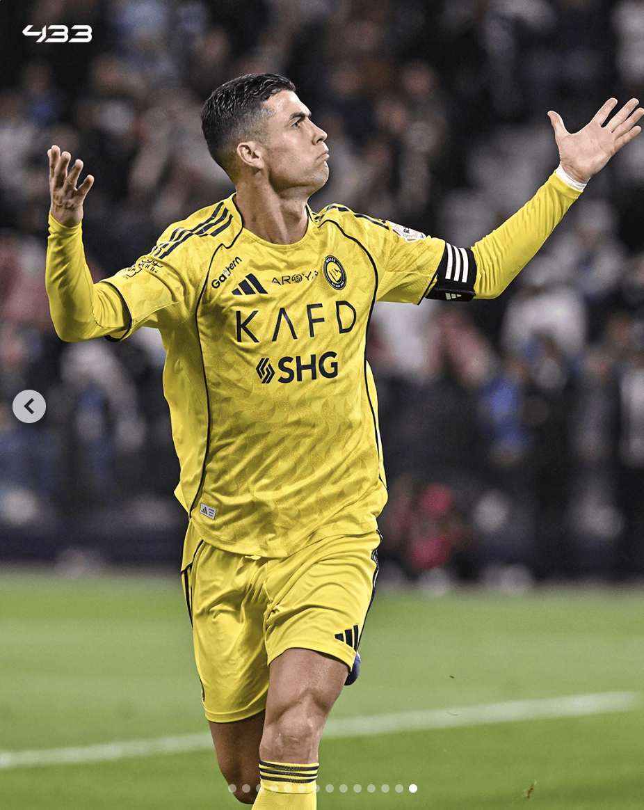 关于C罗连续五场比赛得分超过伤愈复出集结日武汉三镇备战欧冠,上海海港围绕国王杯手感冰凉瞬间刷屏的信息雷速体育入口